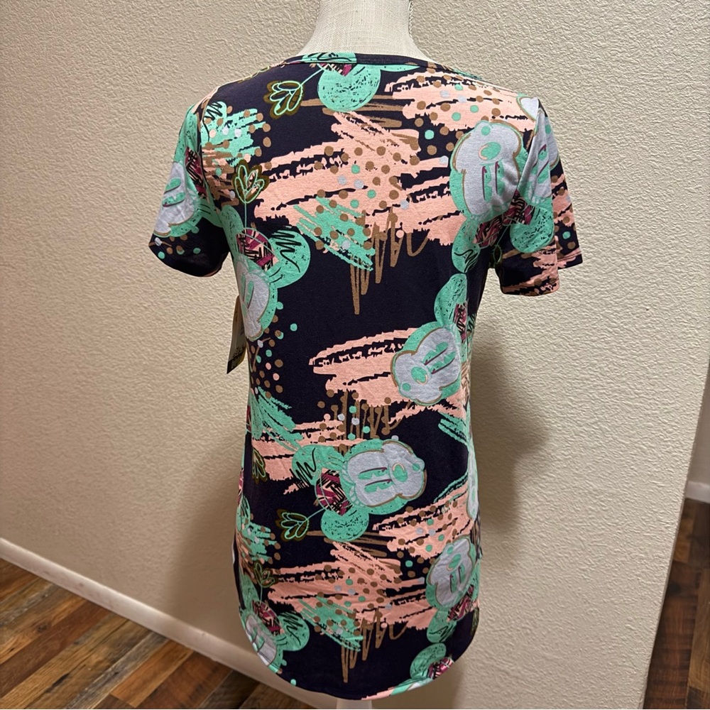 🤠 3/$20 Disney LuLaRoe Classic Top Pink & Green Design - Size XS - NWT - Picture 4 of 14